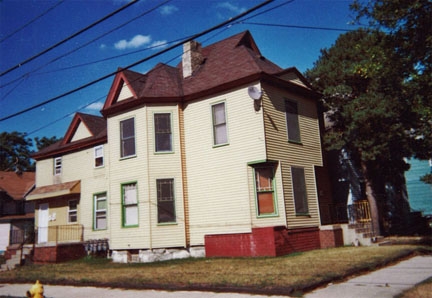 423 8th St NW in Grand Rapids, MI - Building Photo