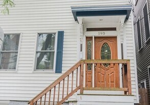 193 W 8th St, Unit 2 in Boston, MA - Building Photo