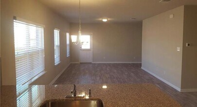 3030 Blantyre Bnd in Round Rock, TX - Foto de edificio - Building Photo