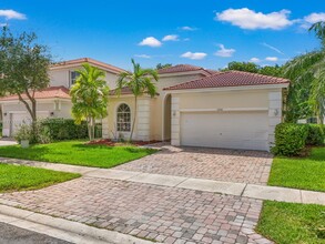 1200 NE 37th Ave in Homestead, FL - Building Photo - Building Photo