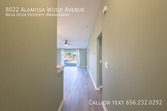 8022 Alamosa Wood Ave in Ruskin, FL - Building Photo - Building Photo