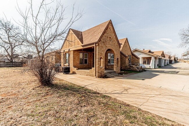 136 NE 16th St in Oklahoma City, OK - Building Photo - Building Photo