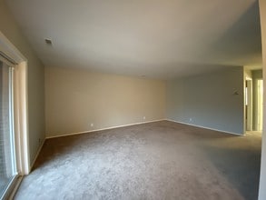 2500 Topsfield Rd, Unit 410 in South Bend, IN - Building Photo - Building Photo
