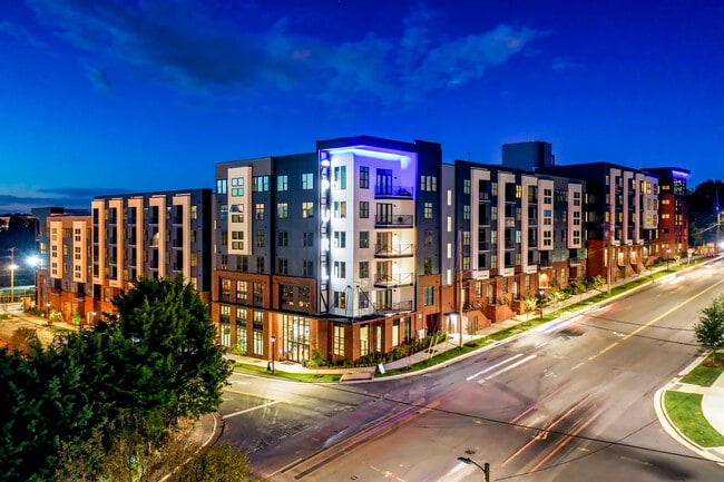 Alta Purl in Charlotte, NC - Building Photo - Building Photo