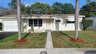 2015 N 31st Ave in Hollywood, FL - Building Photo