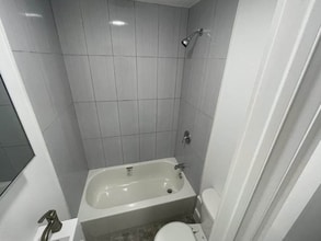 300 N 5th St in Newark, NJ - Building Photo - Building Photo