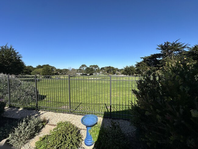 1018 Egan Ave in Pacific Grove, CA - Building Photo - Building Photo