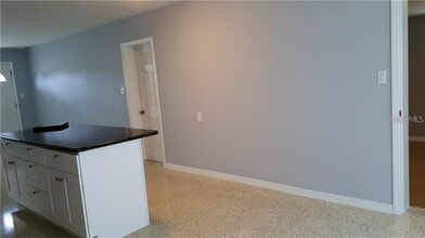 5211 Hemlock Dr in New Port Richey, FL - Building Photo - Building Photo