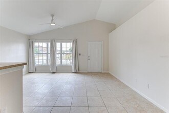 610 Belvoir Dr in Davenport, FL - Building Photo - Building Photo