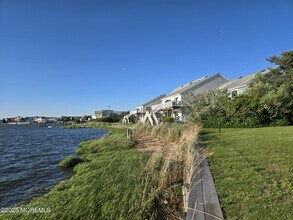 100 Seaview Ave in Monmouth Beach, NJ - Building Photo - Building Photo