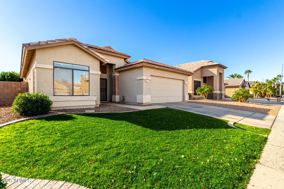 5421 W Villa Rita Dr in Glendale, AZ - Building Photo