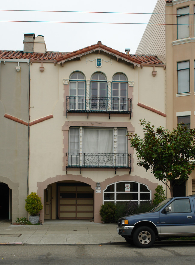 3710-3712 Fillmore St in San Francisco, CA - Foto de edificio - Building Photo
