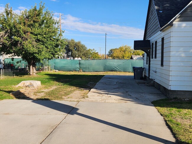 311 E Simplot Blvd in Caldwell, ID - Building Photo - Building Photo