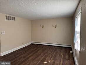 524 N East Ave in Vineland, NJ - Building Photo - Building Photo