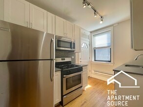 2315 N Rockwell St, Unit A3 in Chicago, IL - Building Photo - Building Photo