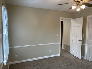 16933 Northville Rd in Northville, MI - Foto de edificio - Building Photo