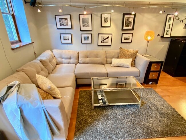 28 Upton St, Unit 1 in Boston, MA - Building Photo - Building Photo