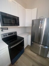 1507 Edmondson Ave-Unit -Unit 1 in Baltimore, MD - Building Photo - Building Photo