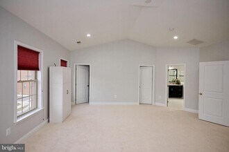 22559 Windsor Locks Square in Ashburn, VA - Building Photo - Building Photo