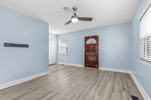 1780 John Calvin Ave in College Park, GA - Building Photo