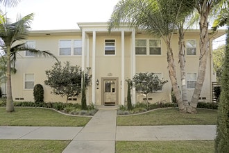 Rossmore Apartments in Long Beach, CA - Foto de edificio - Building Photo