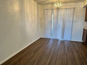 2713 Hurstview Dr in Hurst, TX - Building Photo - Building Photo