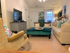 1216 Camellia Ct in Rock Hill, SC - Foto de edificio - Building Photo