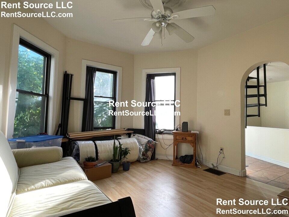 51 Porter Rd in Cambridge, MA - Building Photo