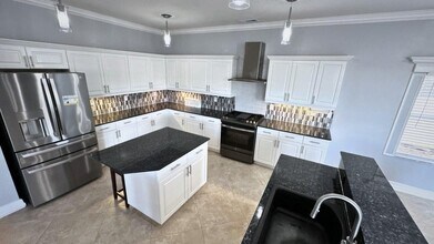 10391 Old Winston Ct in Wellington, FL - Foto de edificio - Building Photo
