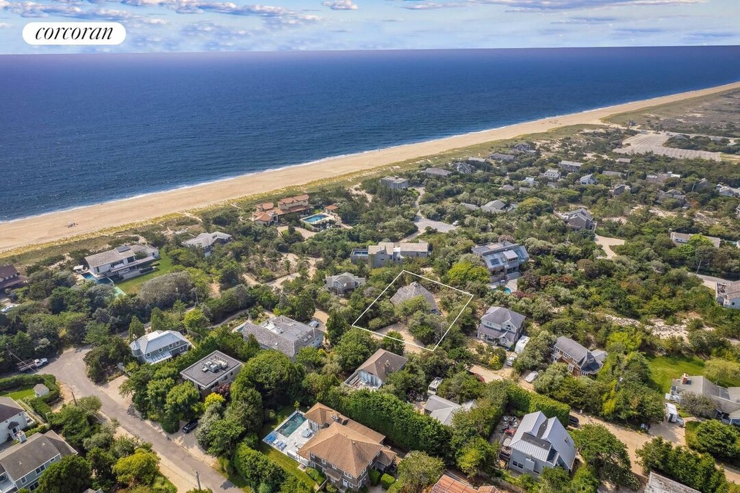 76 Clinton Academy Ln in Amagansett, NY - Building Photo