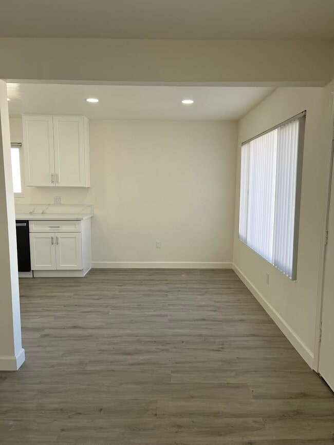 18371 Patterson Ln, Unit Marie in Huntington Beach, CA - Foto de edificio - Building Photo