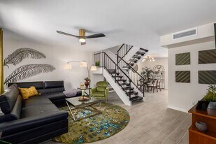 4201 N Miller Rd in Scottsdale, AZ - Building Photo