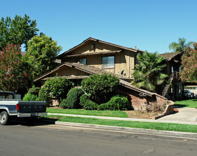 4243 N Bengston Ave in Fresno, CA - Building Photo - Building Photo