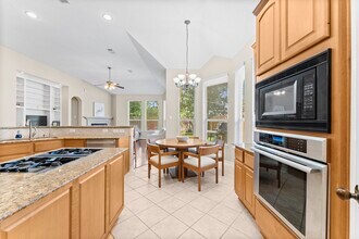 16131 Woodbend Trail Dr in Houston, TX - Building Photo - Building Photo