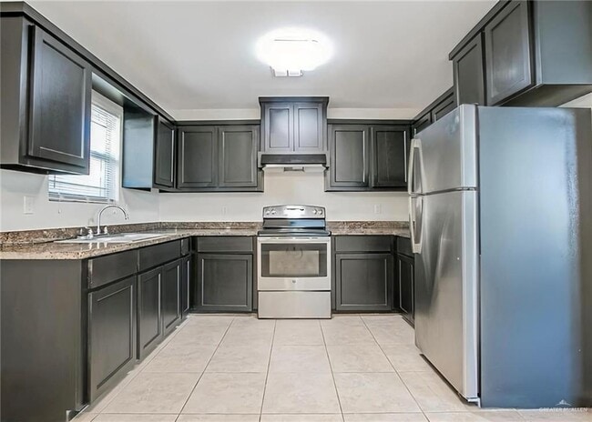 7 Taxco Ct in Edinburg, TX - Building Photo - Building Photo