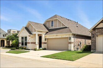 2284 Bower Ln in Carrollton, TX - Building Photo - Building Photo
