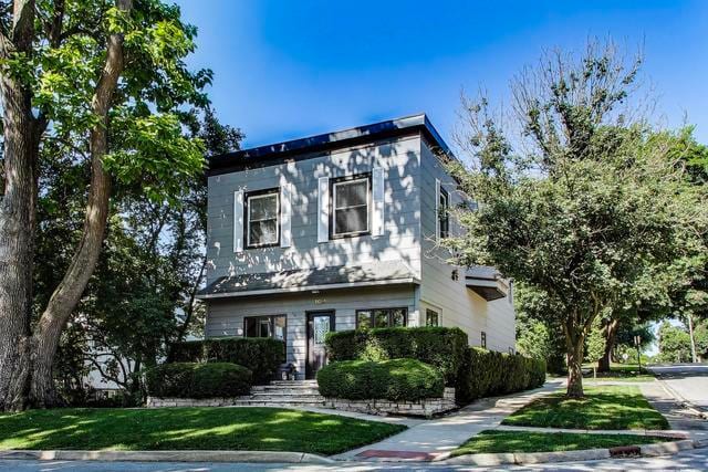 property at 102 S Quincy St