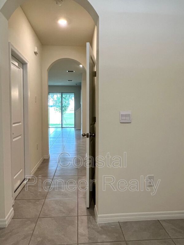 5334 Dragonfly Dr in Wildwood, FL - Building Photo - Building Photo
