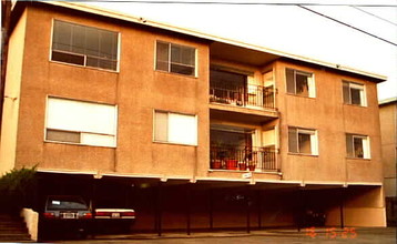 Ballard Park Apartments in Seattle, WA - Building Photo - Building Photo