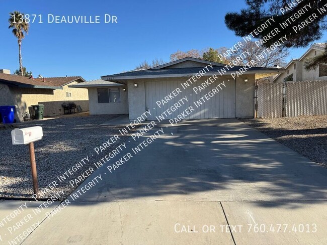 13871 Deauville Dr in Victorville, CA - Building Photo - Building Photo