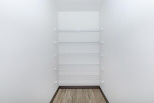 192 Shoreline in Shoreline, WA - Building Photo