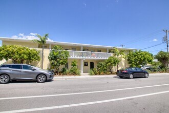 612 2nd Ave S in Lake Worth Beach, FL - Building Photo - Building Photo