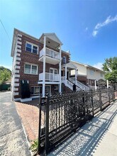 25-10 94th St in Queens, NY - Building Photo - Building Photo