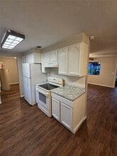 39611 Meadowood Loop in Zephyrhills, FL - Building Photo - Building Photo