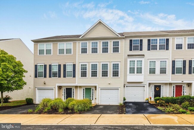 8332 Scotland Loop in Manassas, VA - Building Photo - Building Photo