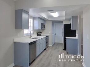 1533 Twin Palms Loop in Lutz, FL - Building Photo - Building Photo