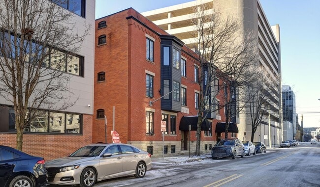 65 S 5th St, Unit 2B in Columbus, OH - Building Photo - Building Photo