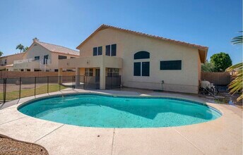 18723 N 77th Ave in Glendale, AZ - Building Photo - Building Photo