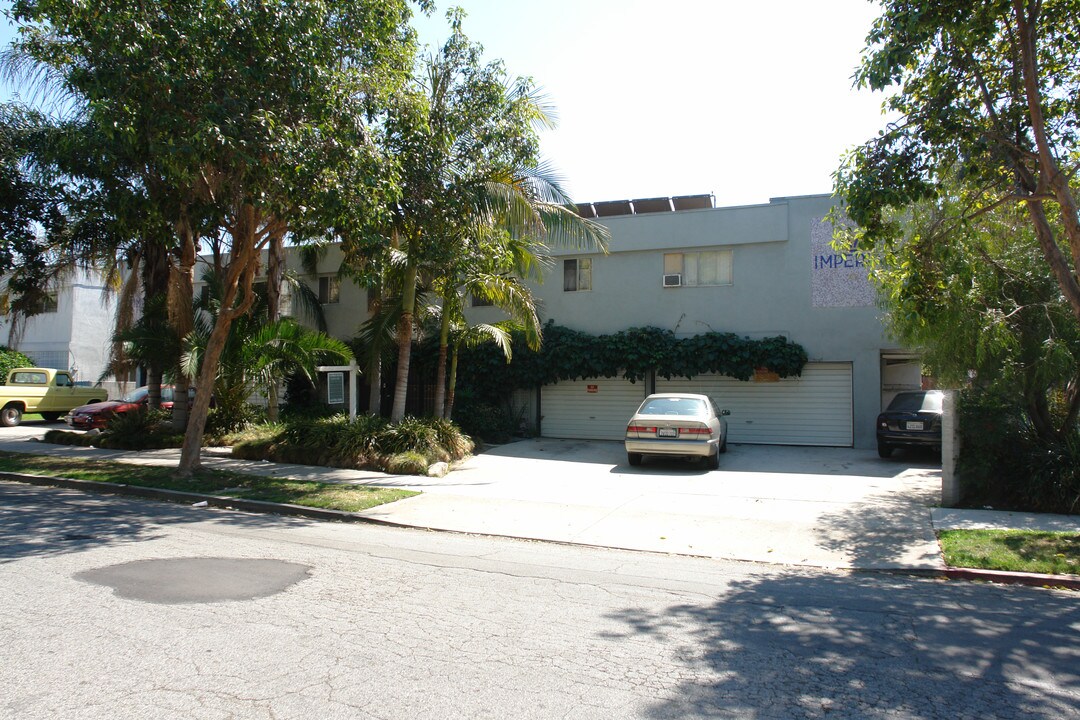 Imperial Apartments in Glendale, CA - Building Photo
