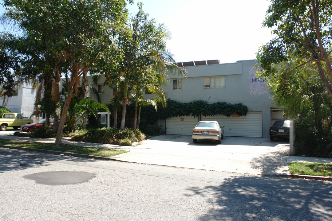 Imperial Apartments in Glendale, CA - Foto de edificio